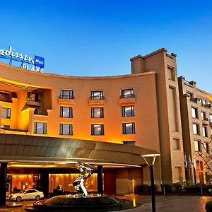Radisson Blu Plaza Delhi Airport מלון ניו דלהי